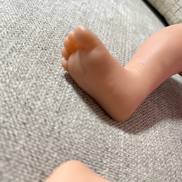 Ashton Drake Tasha Edenholm Lifelike Little Peanut Baby Doll 17" Weighted - Picture 4 of 12